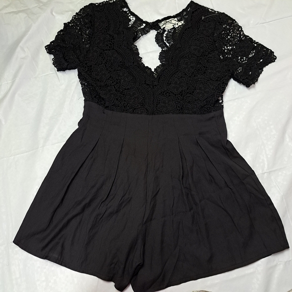 MOLLY Bracken Black Lace Romper - Picture 7 of 12